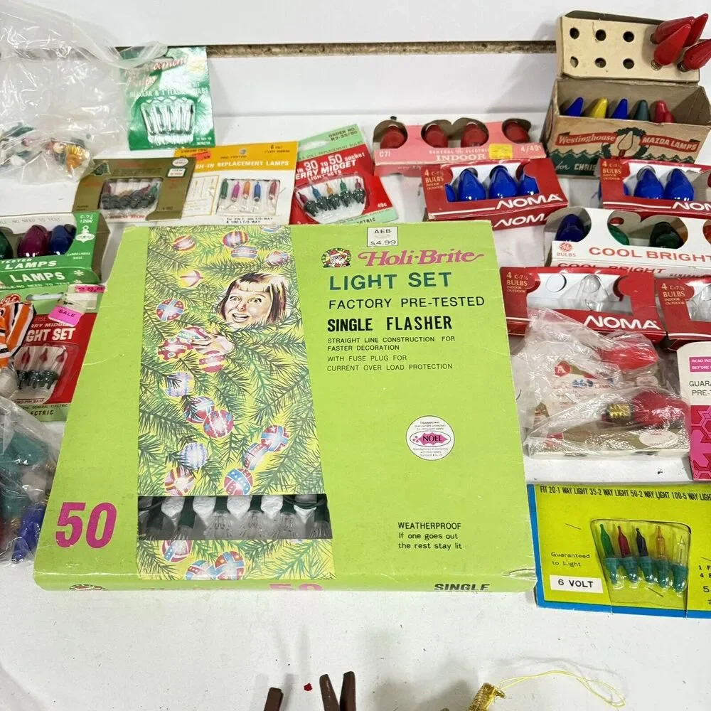 HUGE Lot VTG Christmas Lights Bulbs Untested GE Holibrite Westinghouse C7.5 Etc